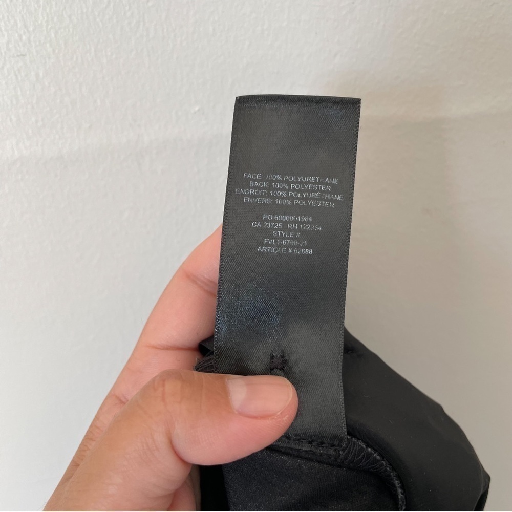 ARITZIA BABATON Command Black Mid Rise Straight Leg Vegan Leather Pants Sz 14 - Picture 6 of 8